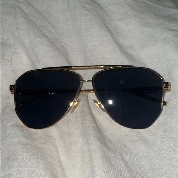Louis Vuitton Gold Frame Sunglasses - Picture 1 of 8